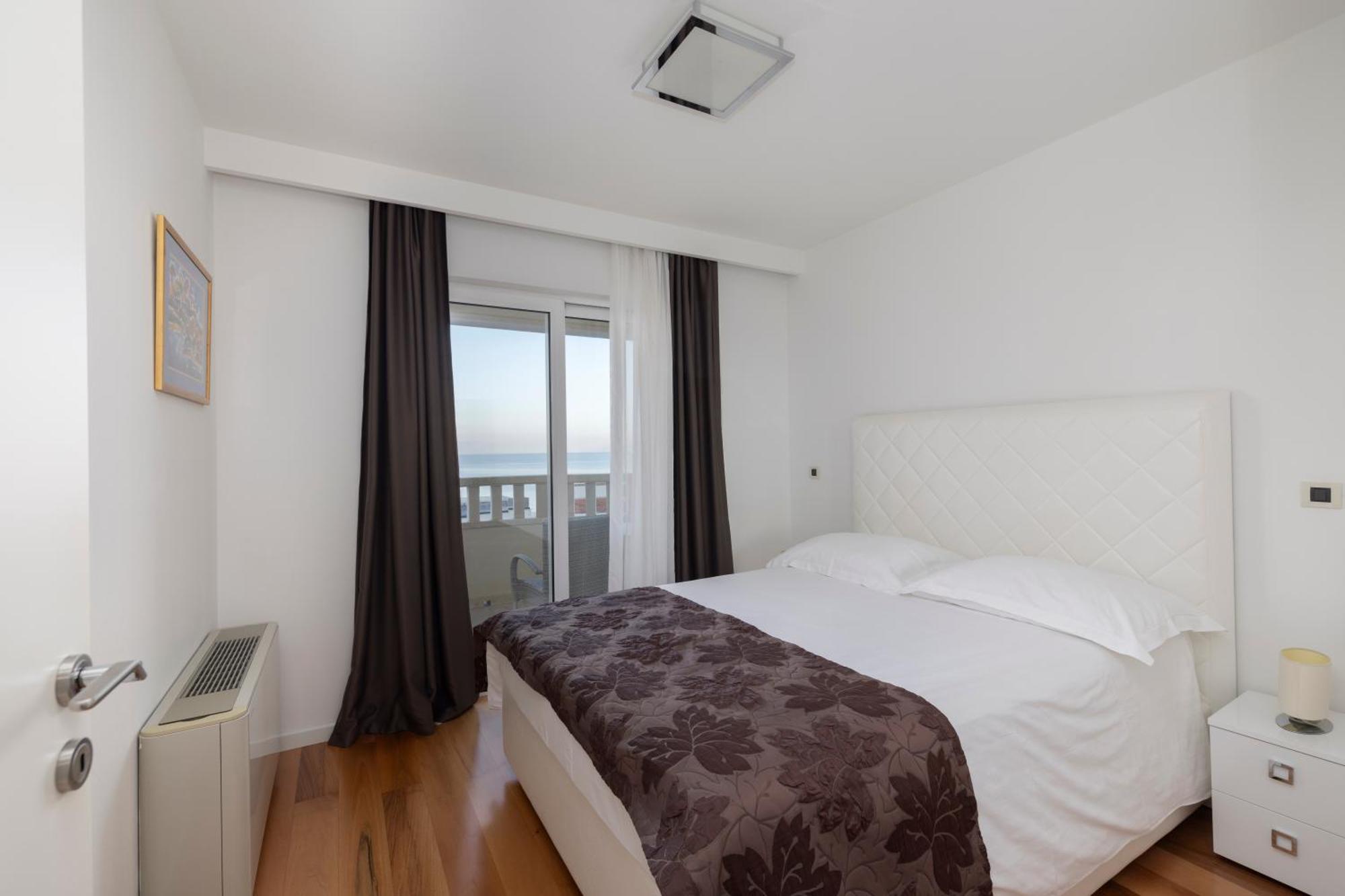 Villa 3M Tučepi エクステリア 写真